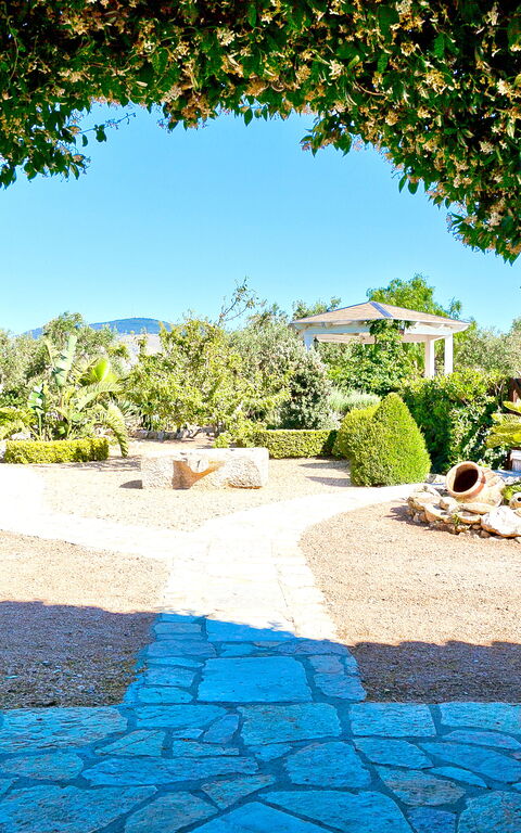 Tenutersa: Building Exterior, Garden, Outdoor