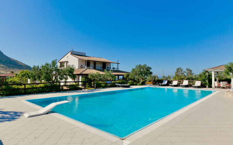 Tenutersa: Building Exterior, Outdoor, Pool