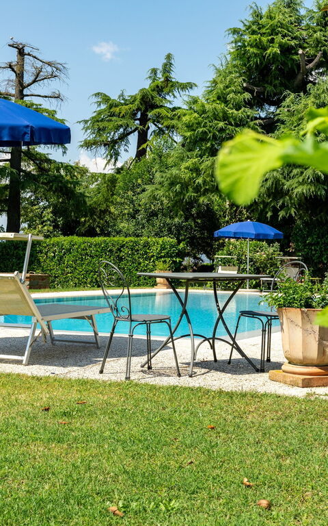 Casale Miro: Building Exterior, Outdoor, Pool