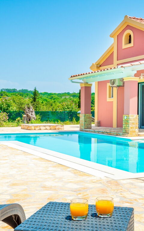 Beach Villa Joanna: Building Exterior, Outdoor, Pool
