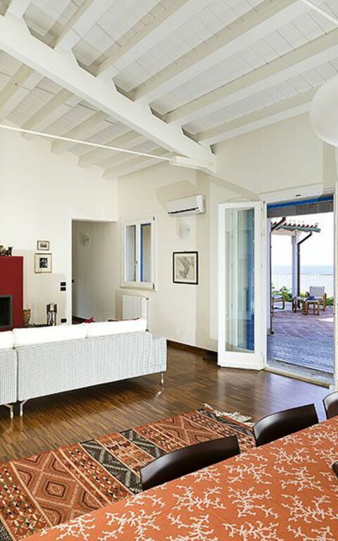 Villa Ala: Living Room