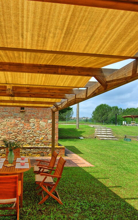 Casale Chiara: Garden