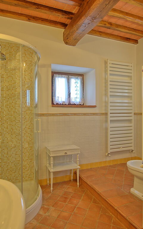 Villa Farneta: Bathroom