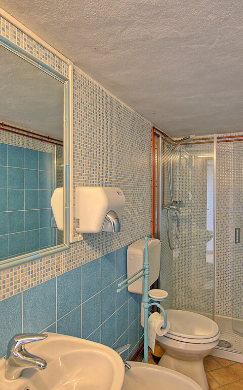 Villa Farneta: Bathroom