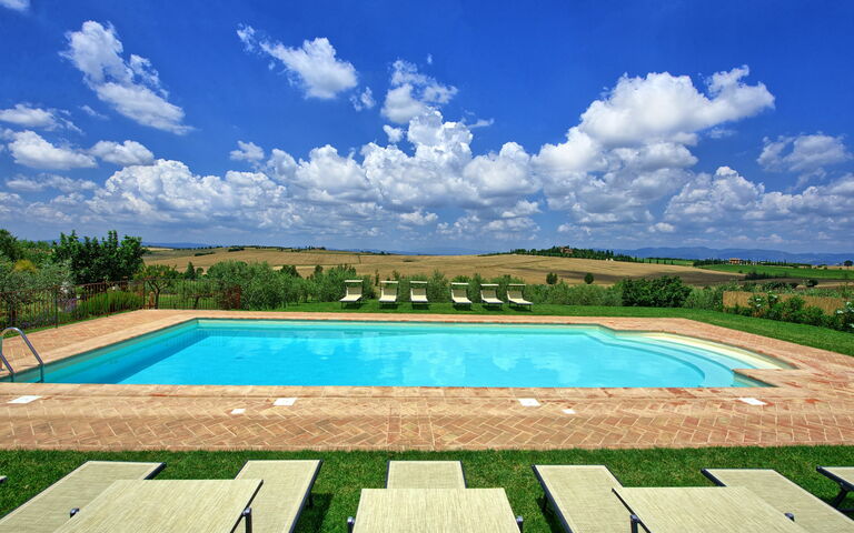 Villa Farneta: Garden, Pool