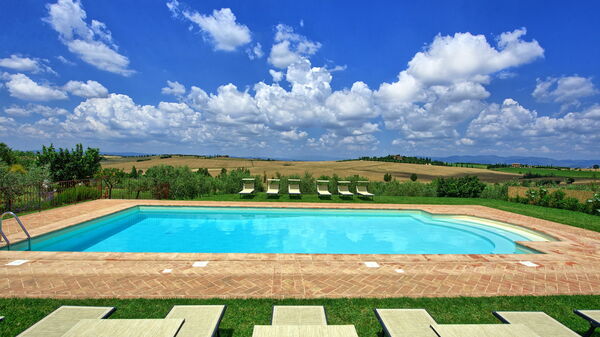 Villa Farneta: Garden, Pool