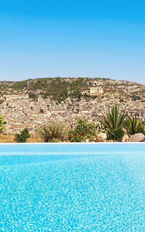 Villa Luna: Building Exterior, Outdoor, Pool