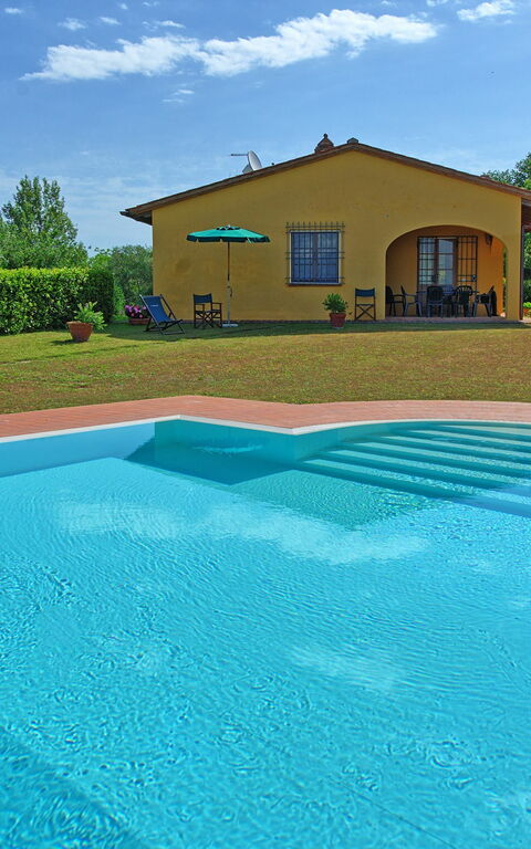 Casa Legoli: Building Exterior, Garden, Pool