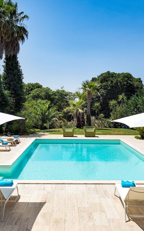 Villa San Ciro: Pool, Summer