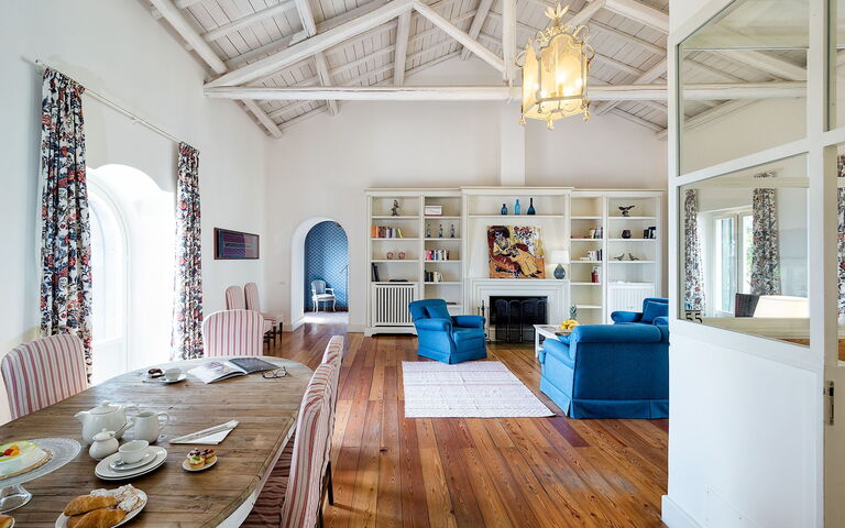 Villa La Capinera: Dining Room, Living Room