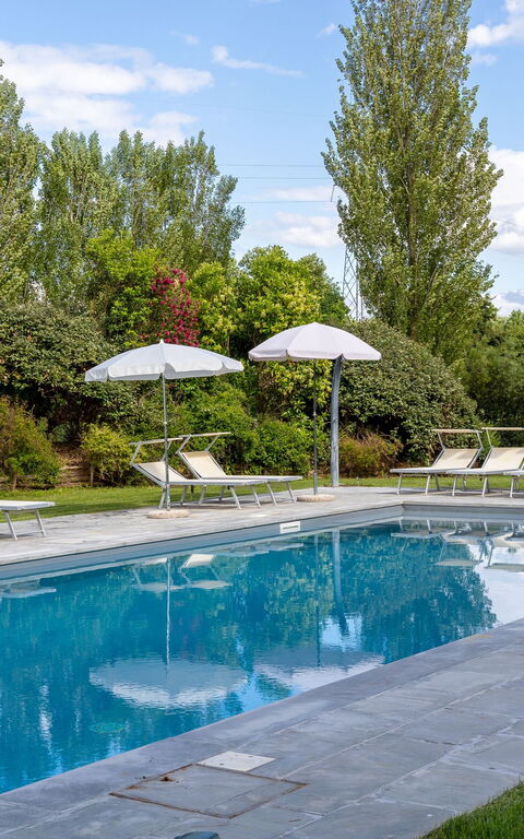 Villa Cangeli: Outdoor, Pool