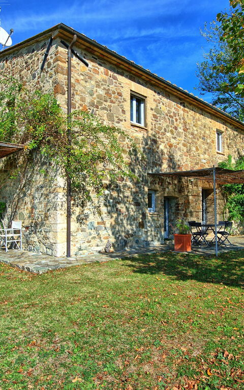 Villa Gualchiere: Building Exterior, Garden