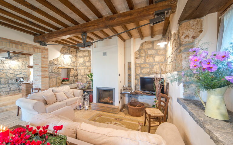 Villa Civita-Old: Living Room