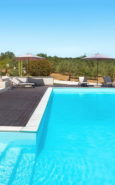 Villa Mara: Outdoor, Pool