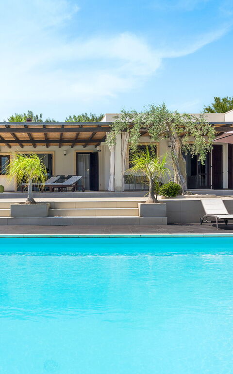 Villa Mara: Outdoor, Pool