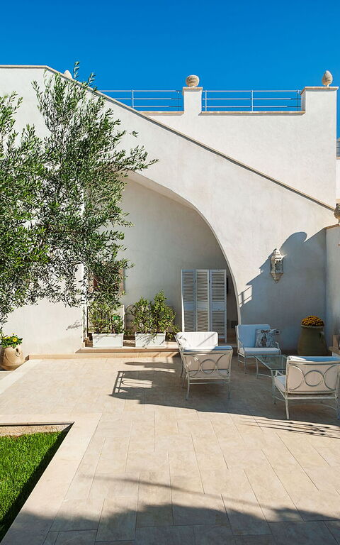Villa Pigna Bianca: Balcony / Terrace / Patio, Garden, Outdoor