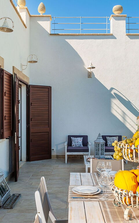 Villa Pigna Bianca: Balcony / Terrace / Patio, Building Exterior, Outdoor