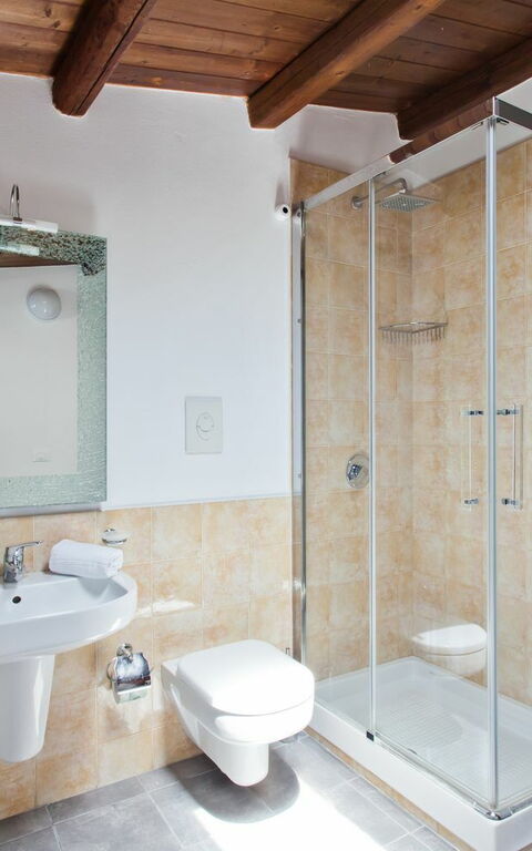 Villa Rocca: Bathroom