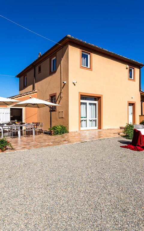 Villa Bonriposo: Building Exterior, Garden, Outdoor