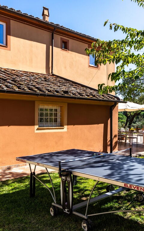 Villa Bonriposo: Building Exterior, Garden, Outdoor