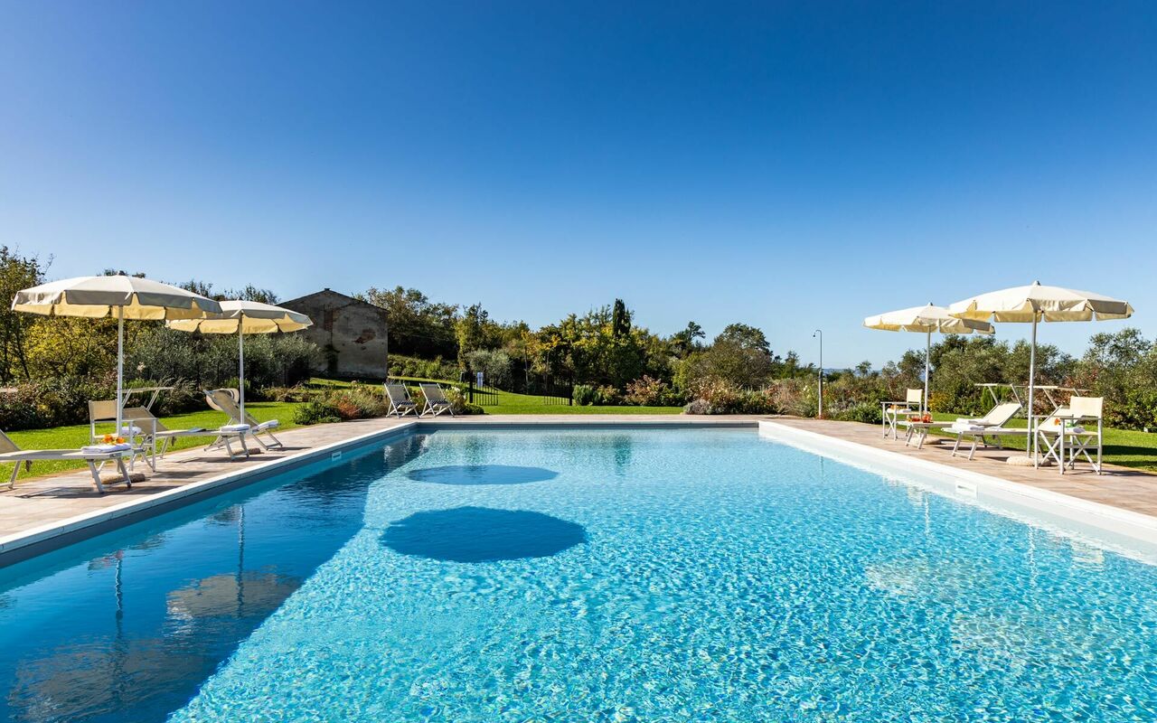 Villa Bonriposo: Outdoor, Pool