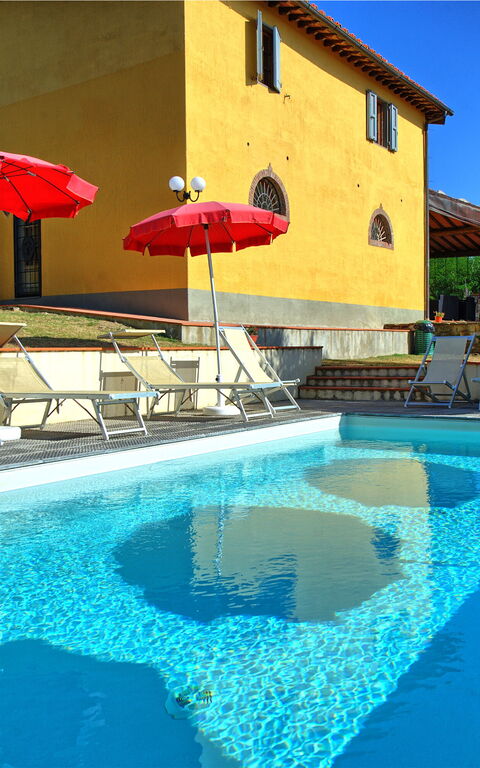 Casalta: Building Exterior, Outdoor, Pool