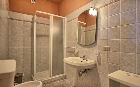 Accommodation Orciaia: Bathroom