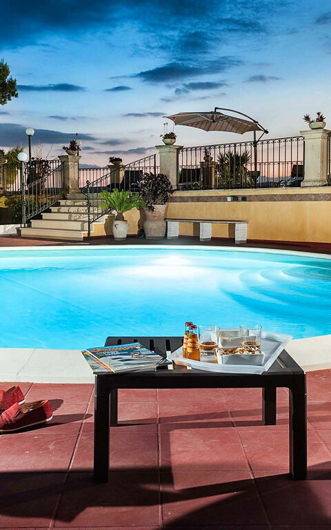 Villa Carolina: Outdoor, Pool