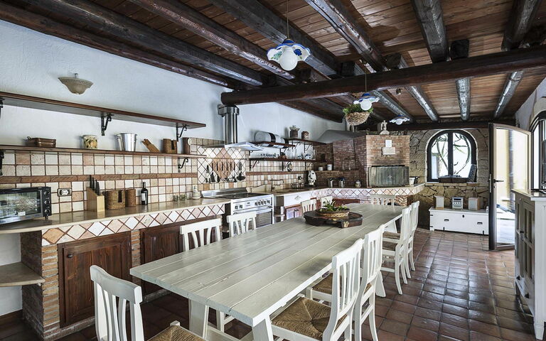 Villa Carolina: Dining Room, Kitchen