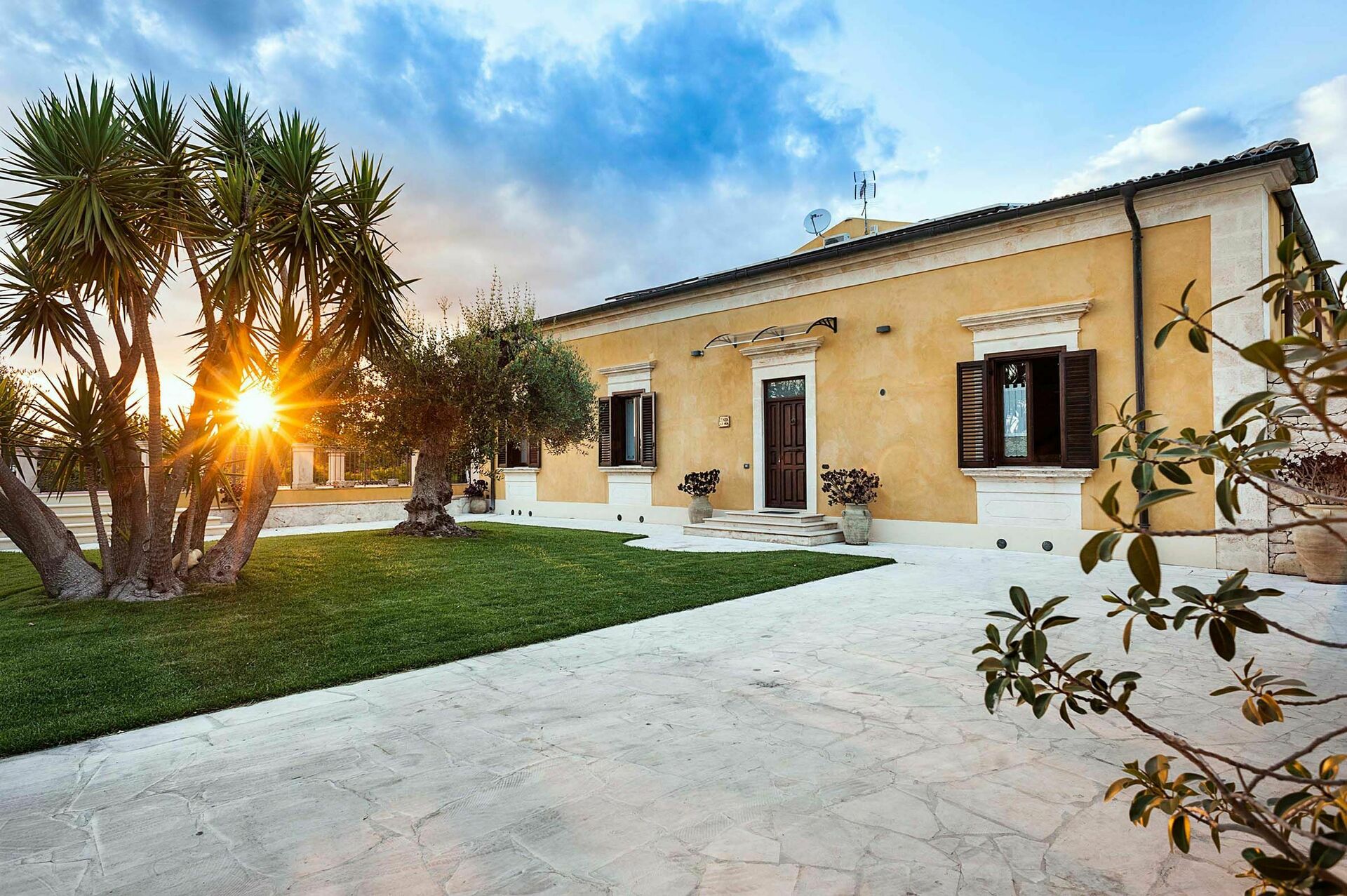 Villa Carolina, Luxury Villa rental in San Corrado Di Fuori Sicily 8