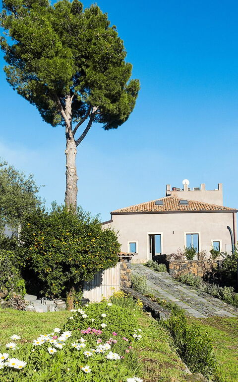 Villa Torre Etnea: Garden, Outdoor