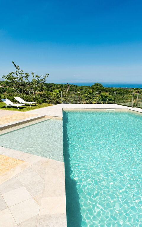 Villa Torre Etnea: Outdoor, Pool