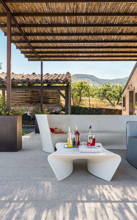 Villa Torre Etnea: Balcony / Terrace / Patio, Building Exterior, Outdoor