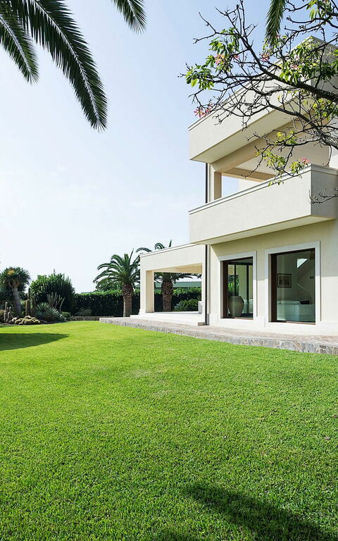 Villa La Plage: Garden, Outdoor, Scenic View