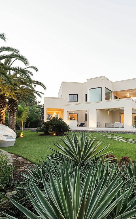 Villa La Plage: Garden, Outdoor, Scenic View