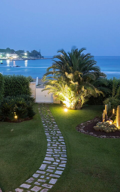 Villa La Plage: Garden, Outdoor, Scenic View