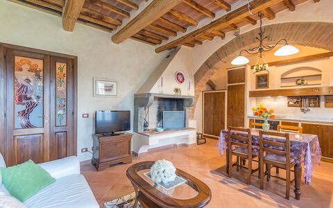 Accommodation Smeraldo: Dining Room, Kitchen, Living Room