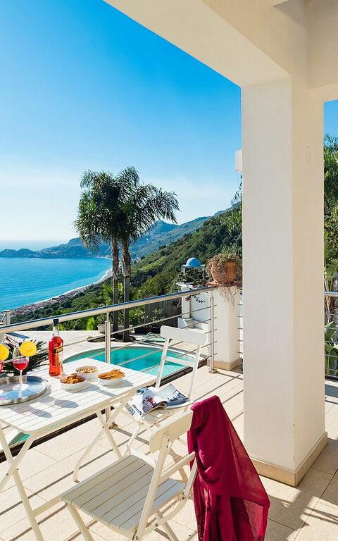 Villa Luce: Balcony / Terrace / Patio, Outdoor