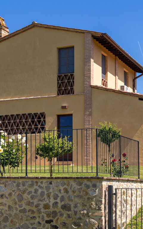 Villa Il Caggio: Building Exterior, Garden, Outdoor