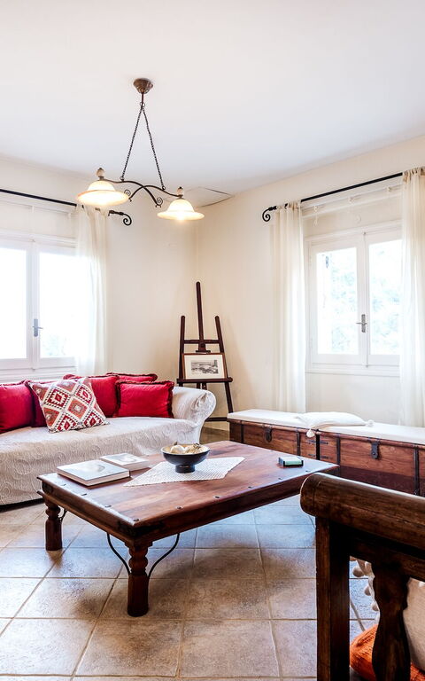 Villa Melodia: Living Room