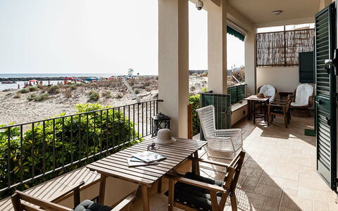 Accommodation Timone: Balcony / Terrace / Patio