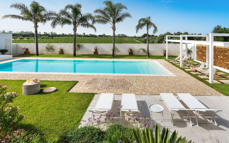 Villa Pietra Del Sole: Building Exterior, Garden, Outdoor, Pool