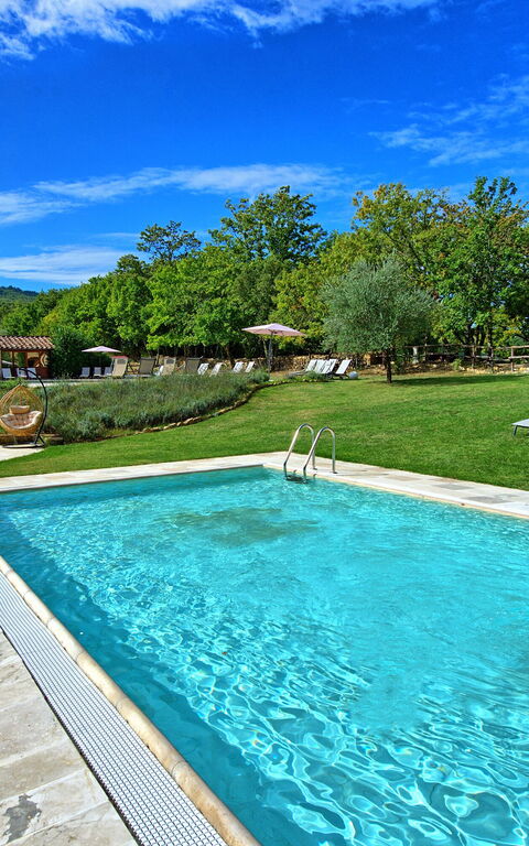 Borgo Mulignone: Garden, Pool