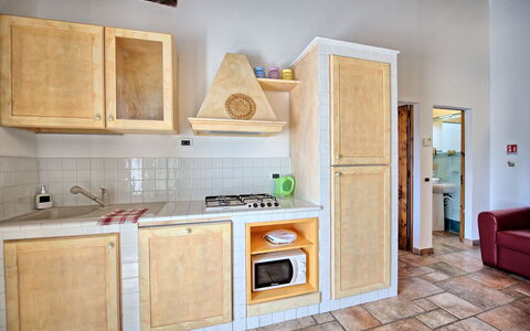 Accommodation Mulignone 14: Dining Room, Kitchen, Living Room