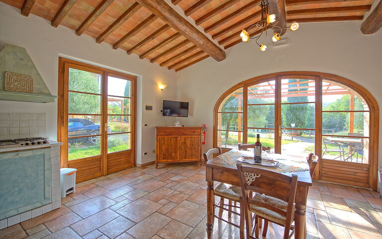 Accommodation Mulignone 1: Dining Room, Living Room