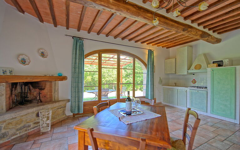 Accommodation Mulignone 2: Dining Room, Kitchen, Living Room