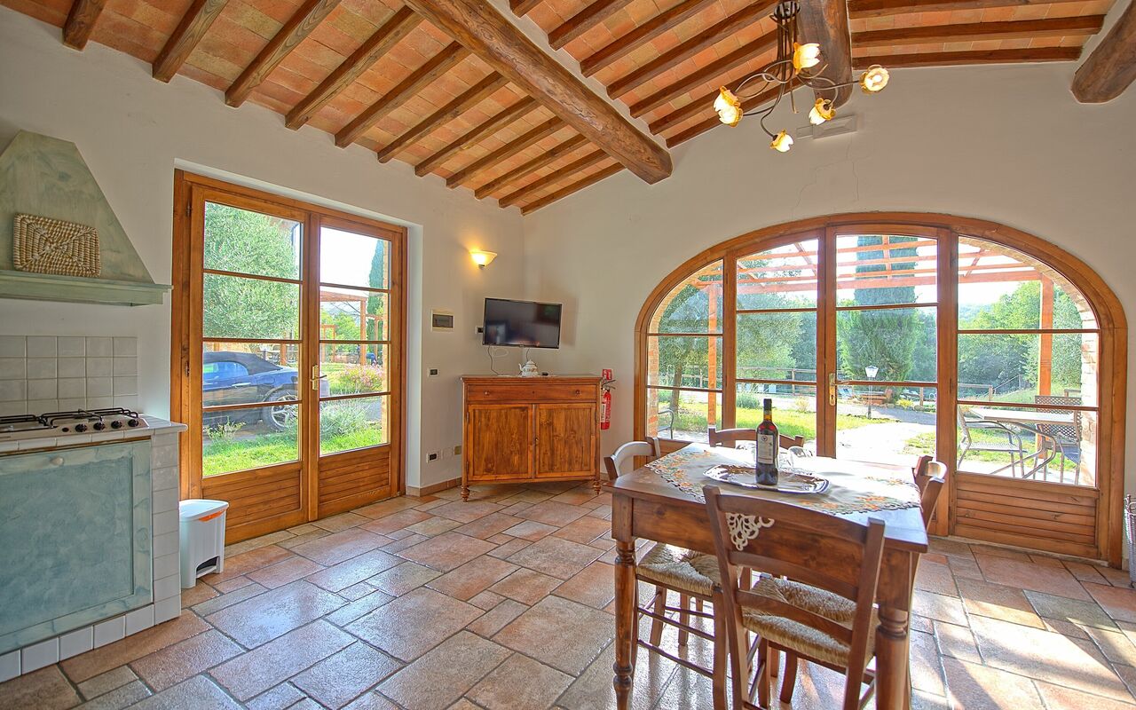 Accommodation Mulignone 1: Dining Room, Living Room