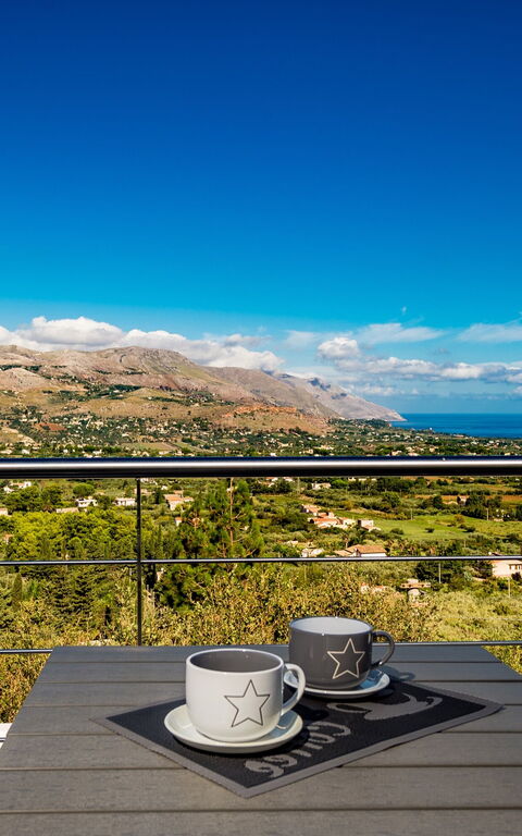 Villa Scire: Garden, Outdoor