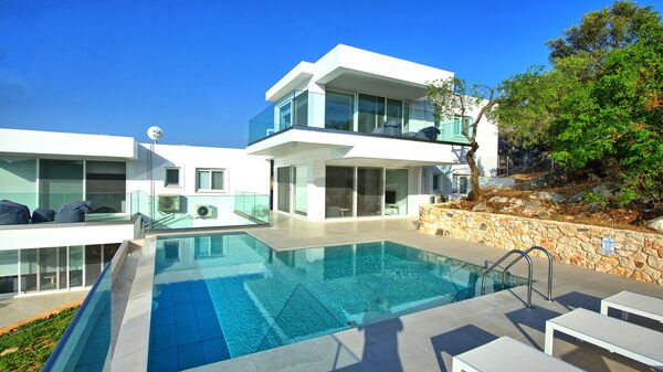 Villa Athena: Building Exterior, Pool