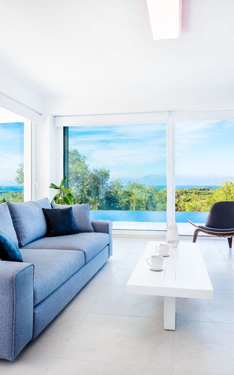 Villa Nafsika: Living Room